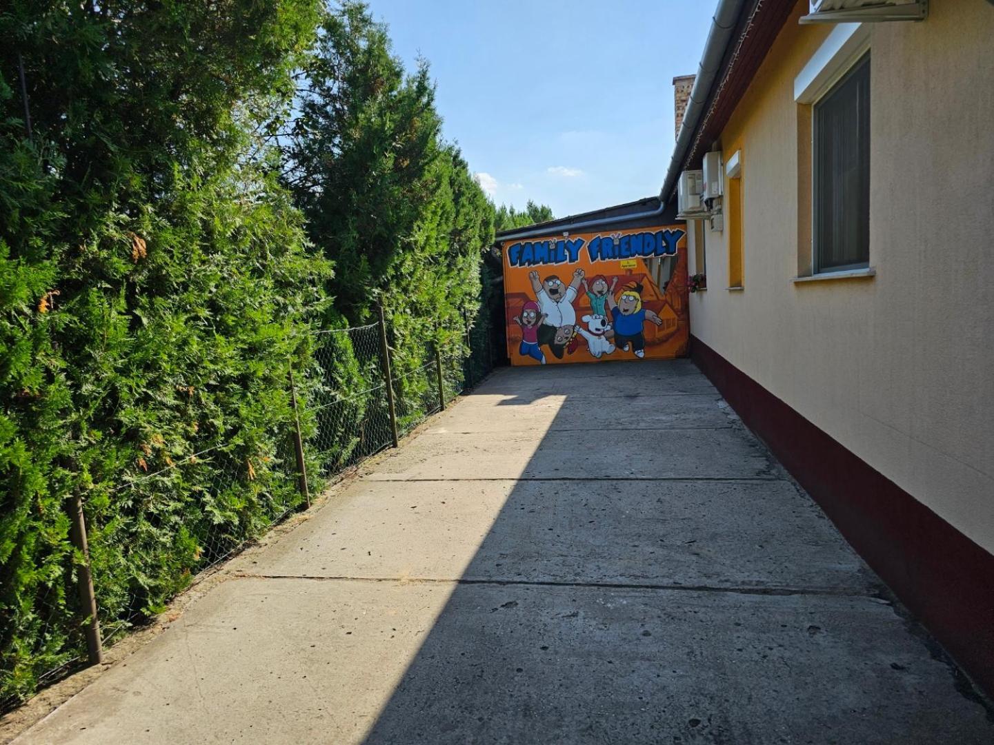 Family Friendly Gyal Lejlighed Eksteriør billede